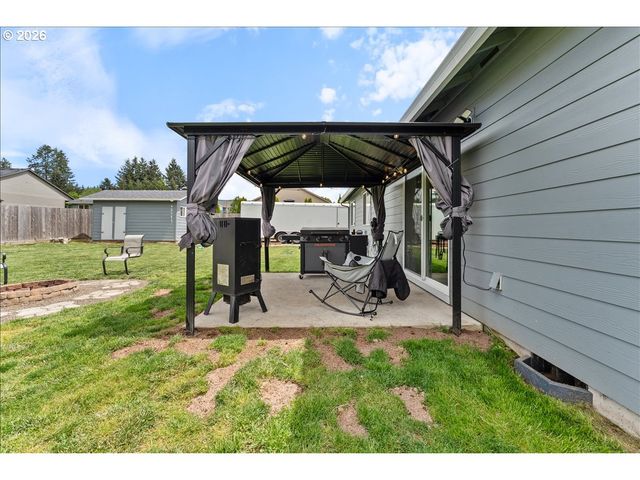 182 W CHRISTY Ct, Yacolt, WA 98675