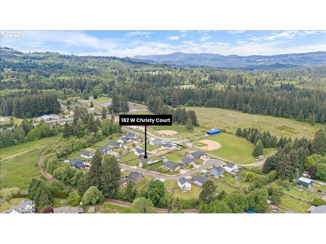 182 W CHRISTY Ct, Yacolt, WA 98675