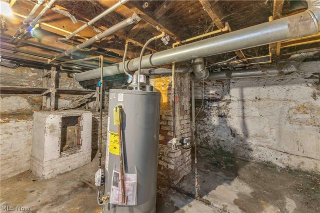 8113 Platt Avenue, Cleveland, OH 44104