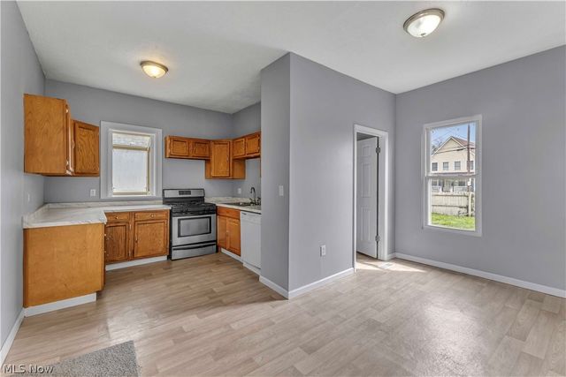 8113 Platt Avenue, Cleveland, OH 44104