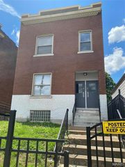 3463 S Grand Boulevard, St Louis, MO 63118