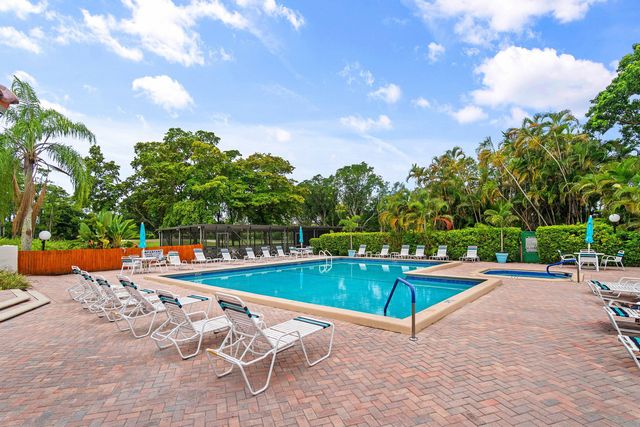 21506 Juego Circle 28e, Boca Raton, FL 33433