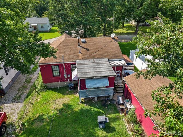 1944 Falcon Drive, Hanley Hills, MO 63133