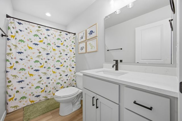 6862 Thomas Street, Horace, ND 58047