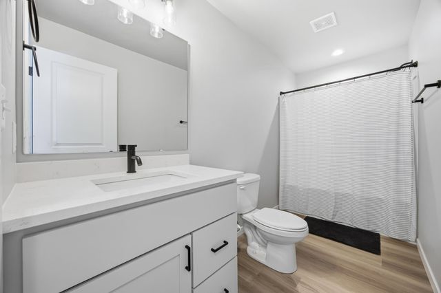 6862 Thomas Street, Horace, ND 58047