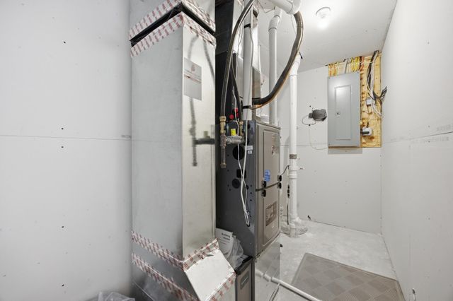 6862 Thomas Street, Horace, ND 58047