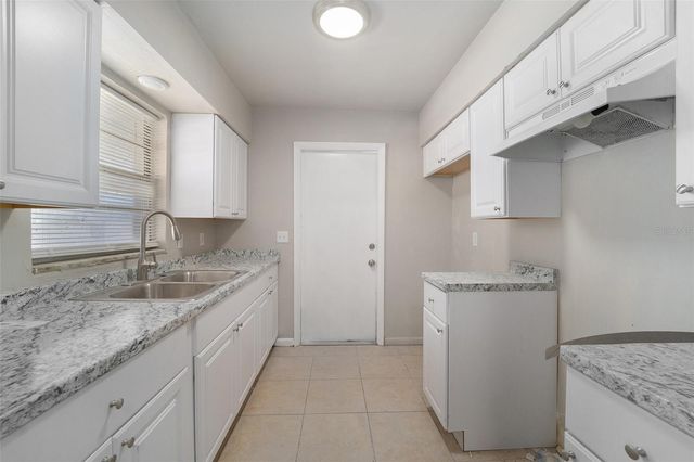 7719 DOWNING CIRCLE, Tampa, FL 33610