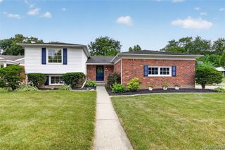 2880 Renfrew Street, Ann Arbor, MI 48105