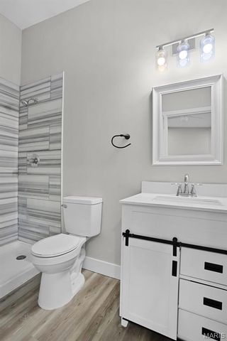 8615 Charlton Lane, St Louis, MO 63123