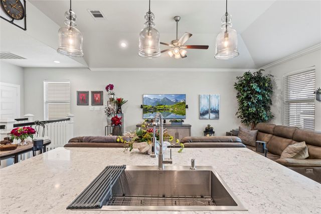 2027 Paul Quinn Street, Houston, TX 77091