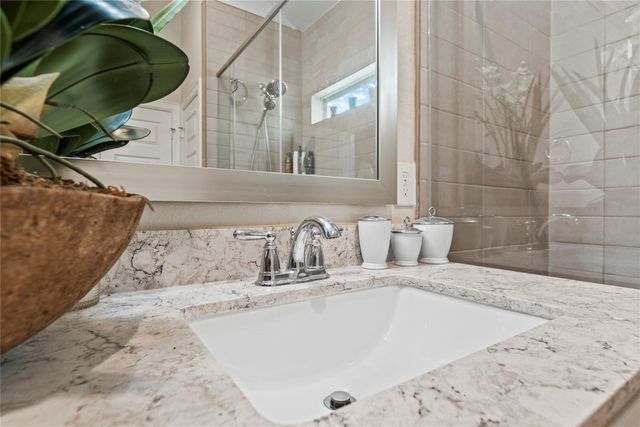 2027 Paul Quinn Street, Houston, TX 77091