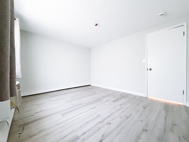 215 Winter St 1P, Weymouth, MA 02188