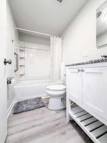 215 Winter St 1P, Weymouth, MA 02188