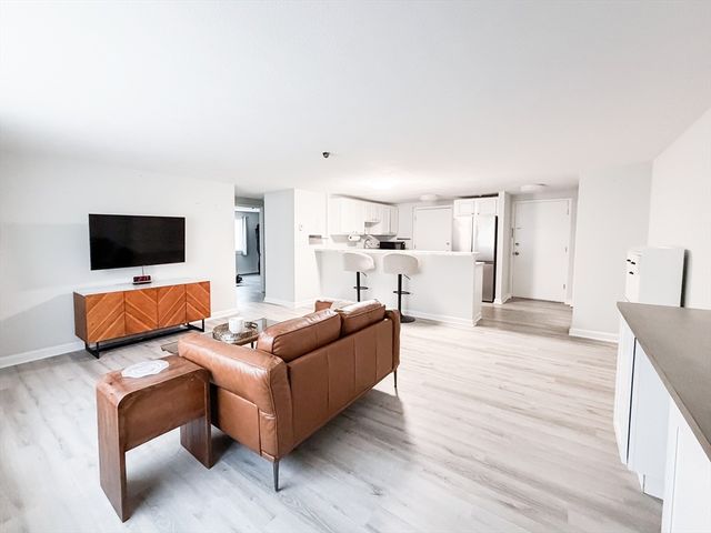 215 Winter St 1P, Weymouth, MA 02188