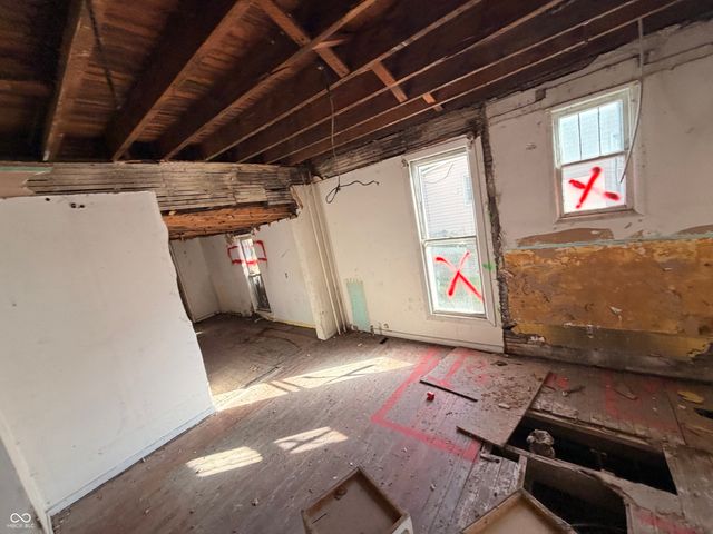 816 E 20th Street, Anderson, IN 46016