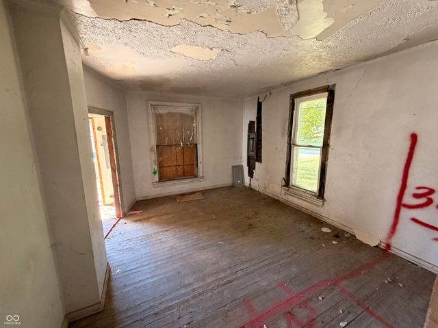 816 E 20th Street, Anderson, IN 46016