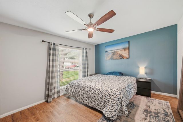 15714 Wandering Trail, Friendswood, TX 77546