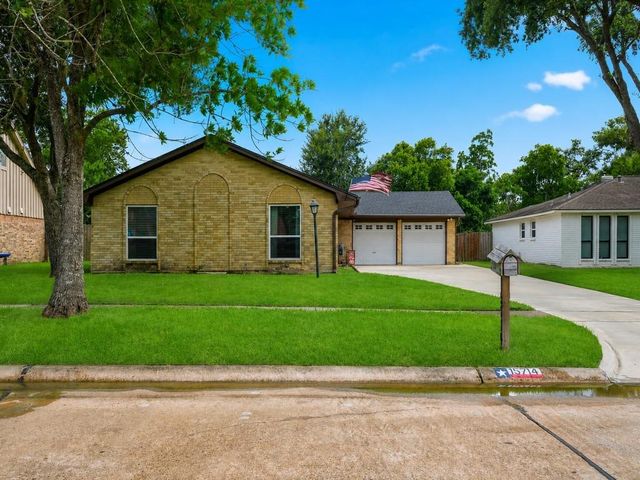 15714 Wandering Trail, Friendswood, TX 77546