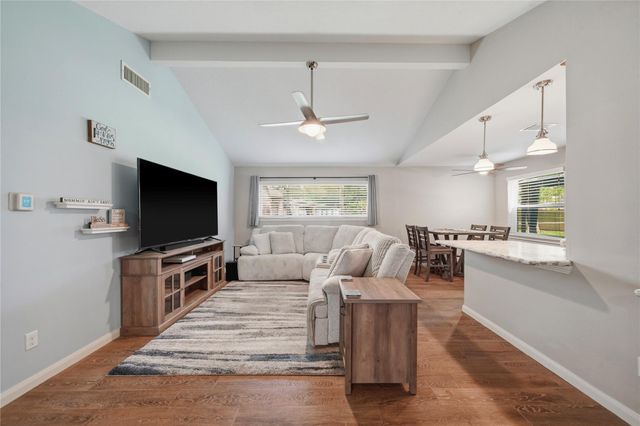 15714 Wandering Trail, Friendswood, TX 77546