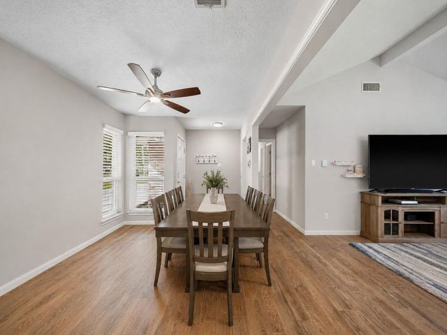 15714 Wandering Trail, Friendswood, TX 77546