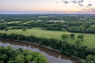 55 S 4420 Road, Vinita, OK 74301