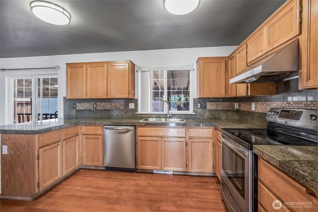 1205 S 90th Street Ct, Tacoma, WA 98444