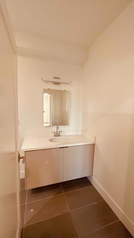 3535 Wawona Street 513, San Francisco, CA 94116