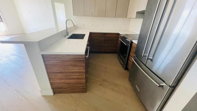 3535 Wawona Street 513, San Francisco, CA 94116