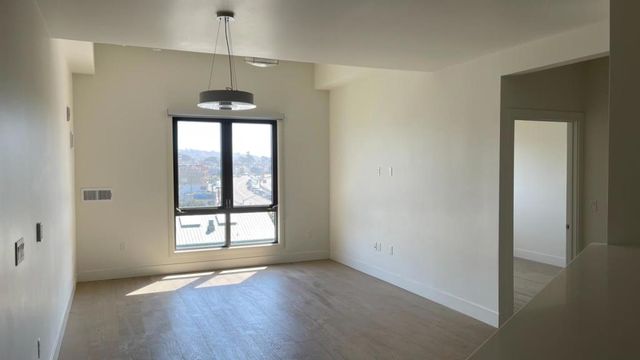 3535 Wawona Street 513, San Francisco, CA 94116