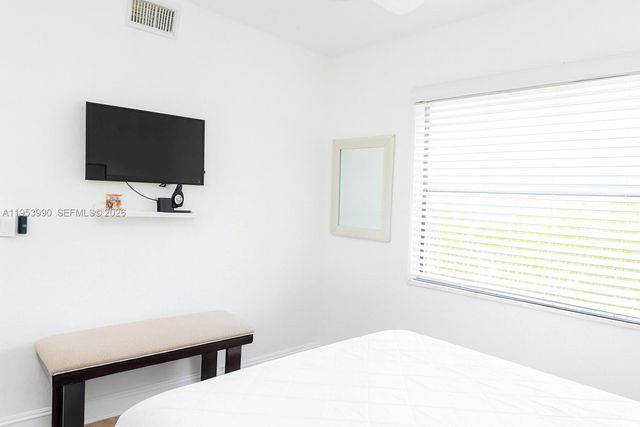 10405 Sunrise Lakes Boulevard 311, Sunrise, FL 33322