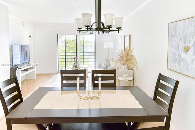 10405 Sunrise Lakes Boulevard 311, Sunrise, FL 33322
