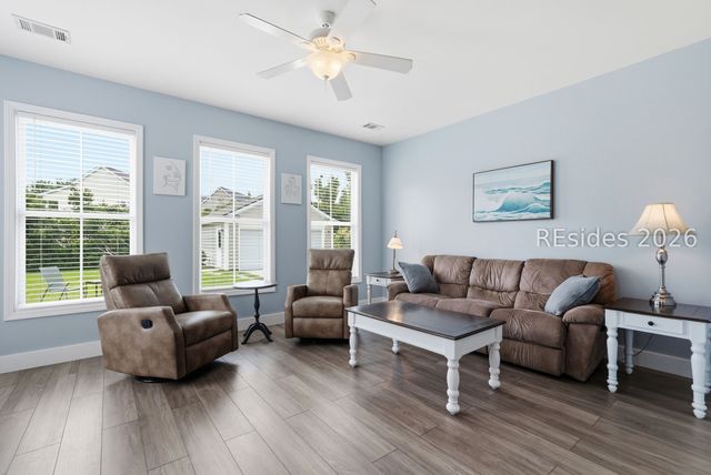 48 Woods Bay Rd, Bluffton, SC 29910