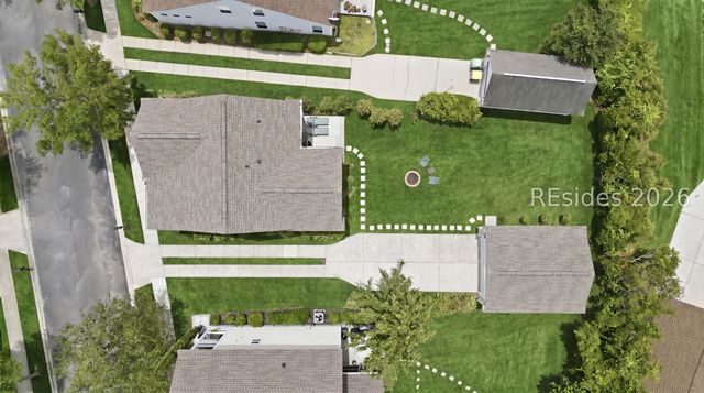 48 Woods Bay Rd, Bluffton, SC 29910
