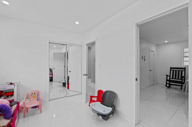 670 SW 29th Avenue, Fort Lauderdale, FL 33312