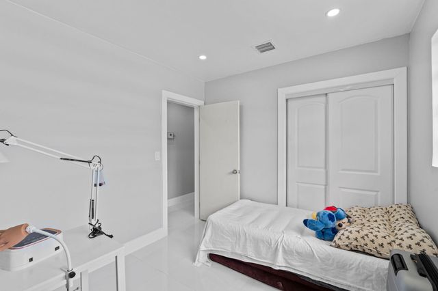 670 SW 29th Avenue, Fort Lauderdale, FL 33312