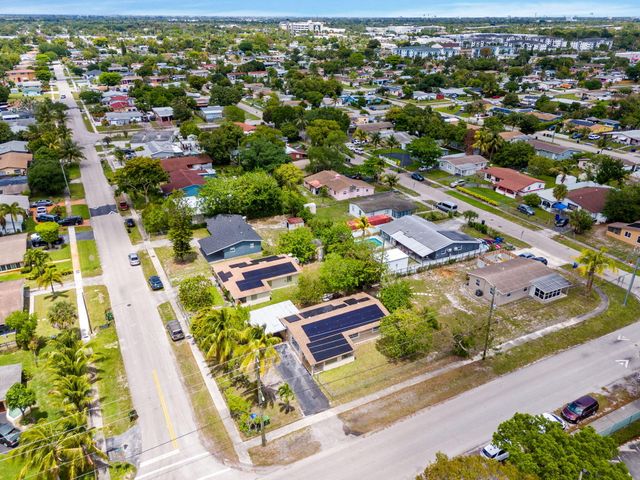 670 SW 29th Avenue, Fort Lauderdale, FL 33312