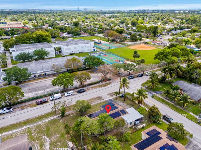 670 SW 29th Avenue, Fort Lauderdale, FL 33312