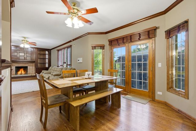 2501 Muirfield Court, St. Charles, IL 60174