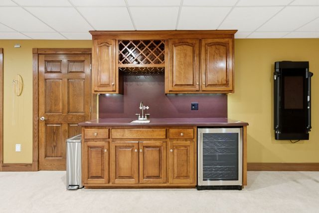 2501 Muirfield Court, St. Charles, IL 60174