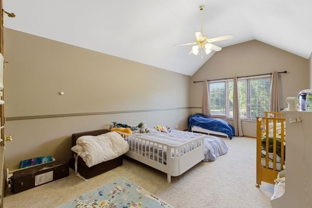 2501 Muirfield Court, St. Charles, IL 60174