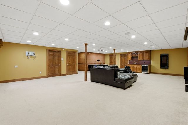 2501 Muirfield Court, St. Charles, IL 60174