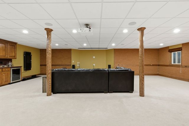 2501 Muirfield Court, St. Charles, IL 60174