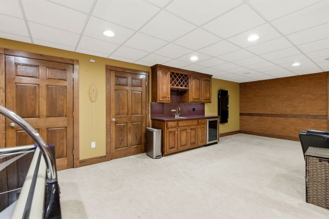 2501 Muirfield Court, St. Charles, IL 60174