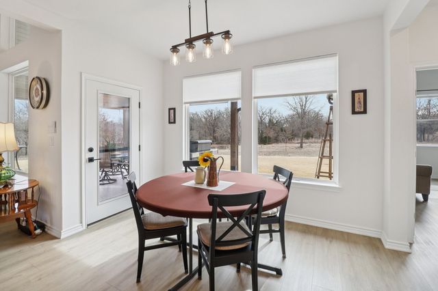 165 Rolling Bend Road, Alvord, TX 76225