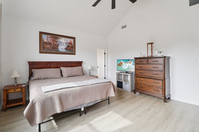 165 Rolling Bend Road, Alvord, TX 76225