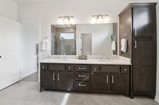 165 Rolling Bend Road, Alvord, TX 76225