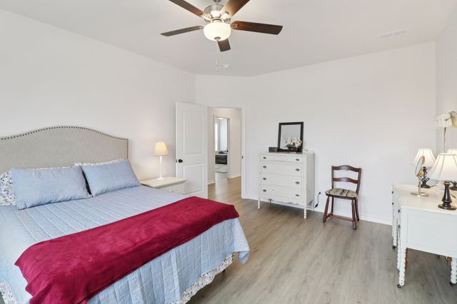 165 Rolling Bend Road, Alvord, TX 76225