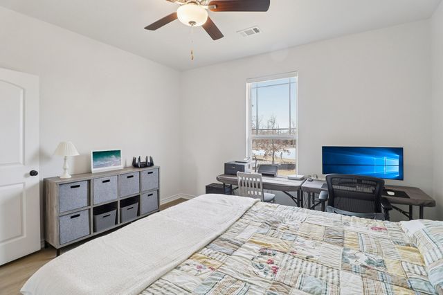 165 Rolling Bend Road, Alvord, TX 76225