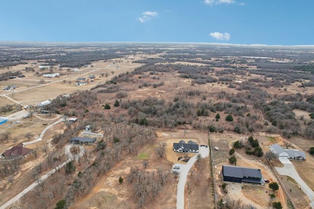 165 Rolling Bend Road, Alvord, TX 76225