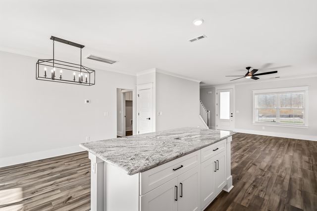 613 Silver Trace, White House, TN 37188